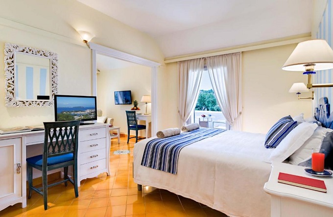 Hotel 5 stelle con centro benessere ad Ischia Via Pontano, 36, Ischia Porto, 80077 Ischia