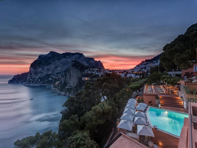 Hotel 5 stelle con area benessere e piscine a Capri Via Tragara 57, 80073 Capri